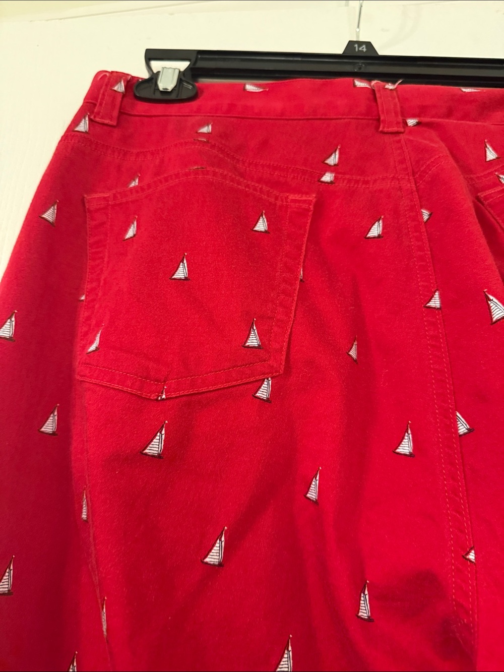 Lauren Ralph Lauren Red Sailboat Print Cropped Chinos - Picture 8 of 8